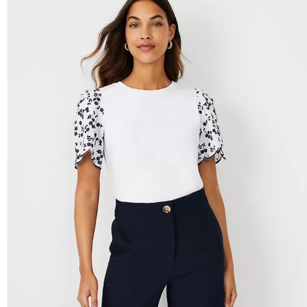 Ann Taylor white cotton T-shirt with embroidered flutter short sleeves medium